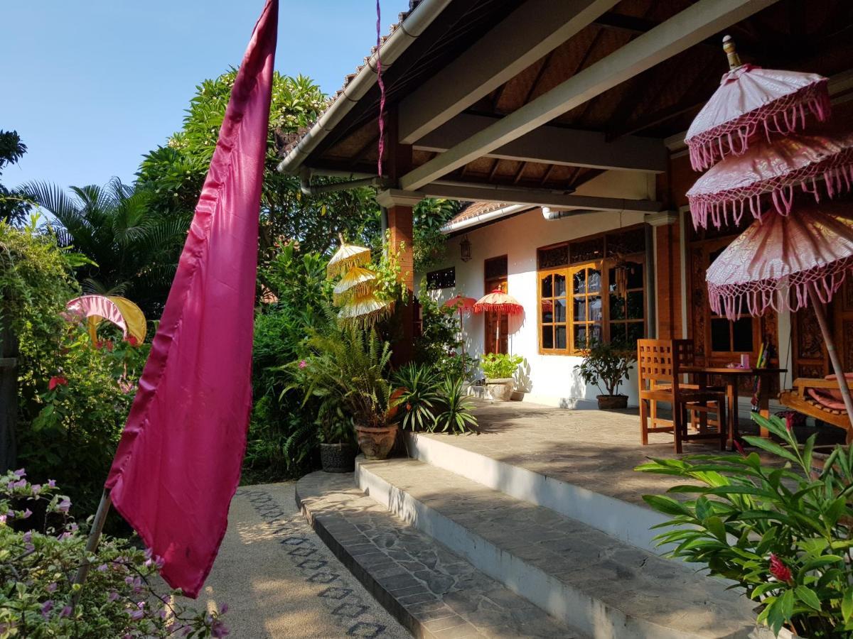 Villa Lumbalumba Lovina  Exterior photo